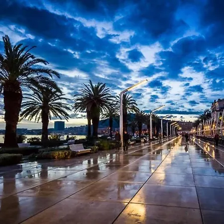 Barbara's Inheritance شقة سبليت